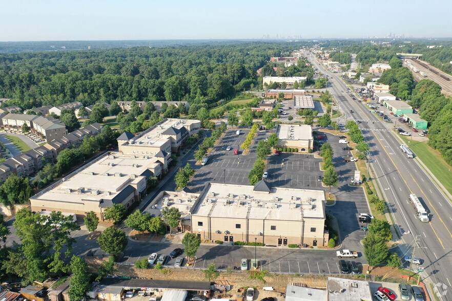 More Photos Of 7130 Buford Hwy, Atlanta Unknown For Lease