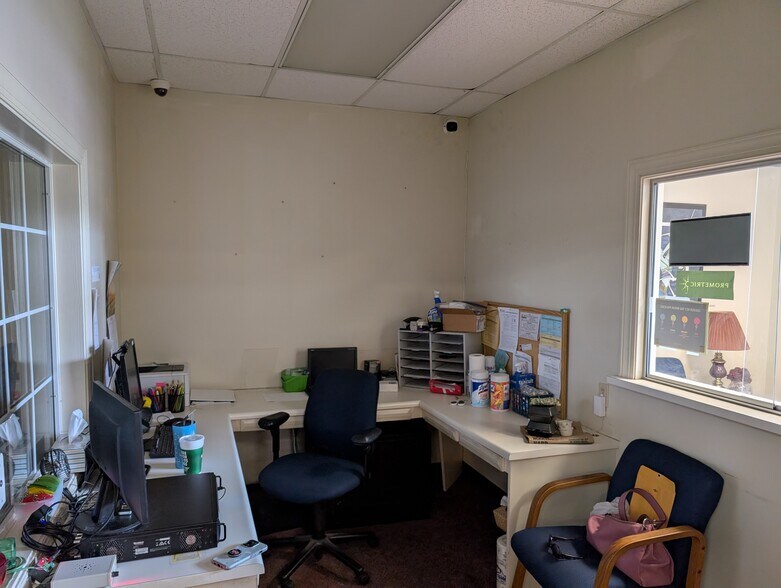 More Photos Of 1709 River St, Valdosta Office For Sale
