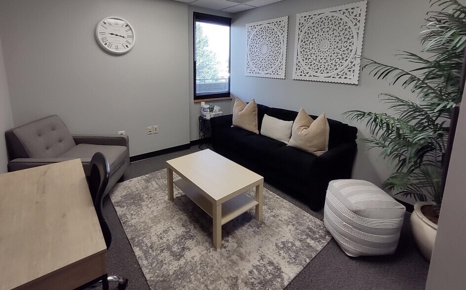 More Photos Of 3261 Old Washington Rd, Waldorf Loft Creative Space For Lease