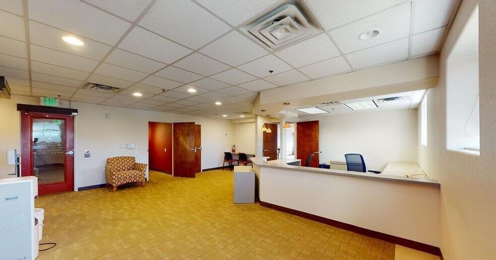 More Photos Of 140 Central Main St, Pueblo Hotel For Lease