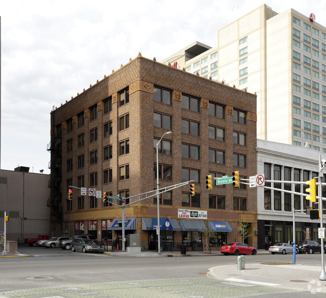 Primary Photo Of 301-309 W Washington St, Indianapolis Office For Lease