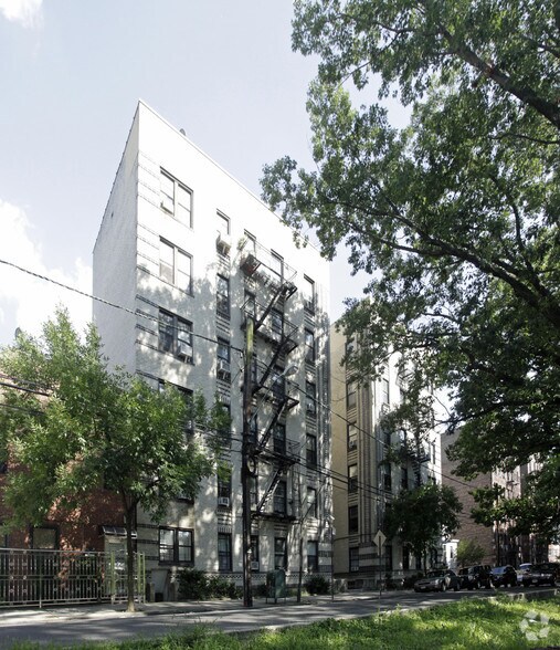 Primary Photo Of 3650 Bronx Blvd, Bronx Apartments For Sale