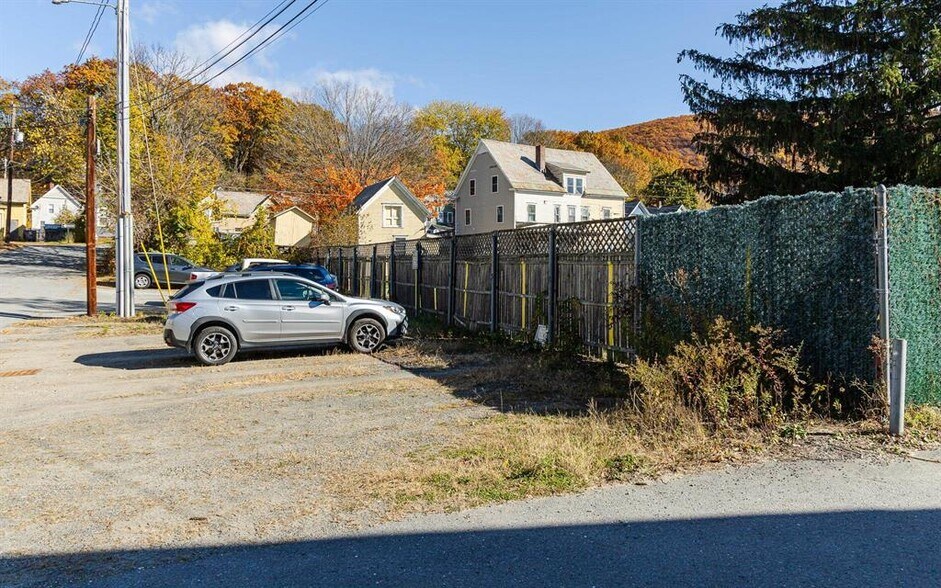 More Photos Of 5-9 Merchant St, North Walpole Apartments For Sale