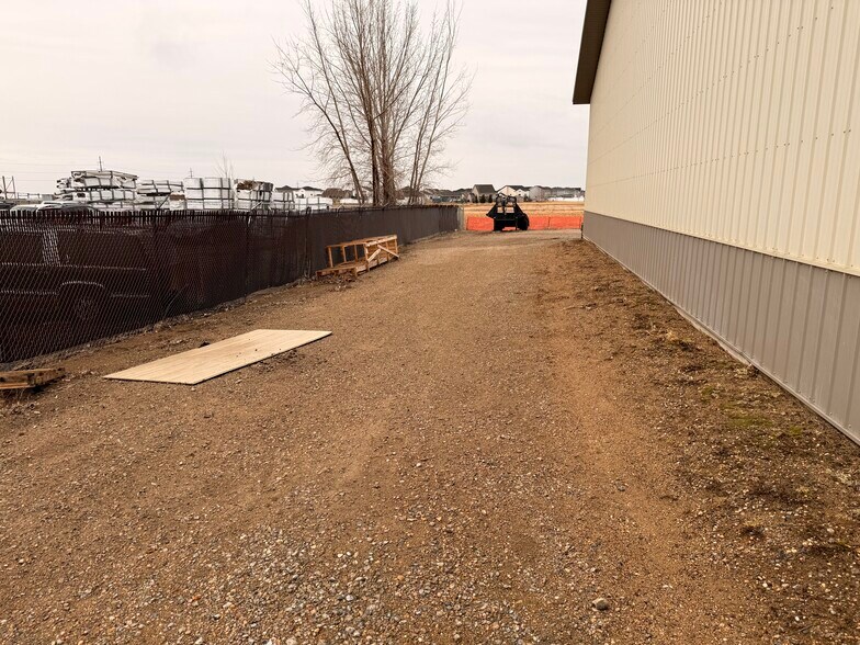 More Photos Of 5936 53rd Ave, Fargo Warehouse For Sale