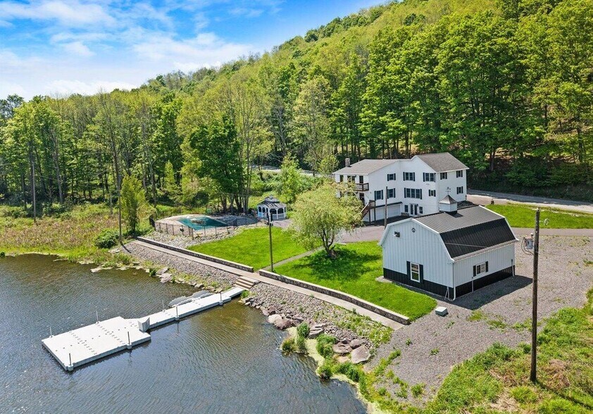 Primary Photo Of 540 Pleasant Mount Dr, Forest City Specialty For Sale