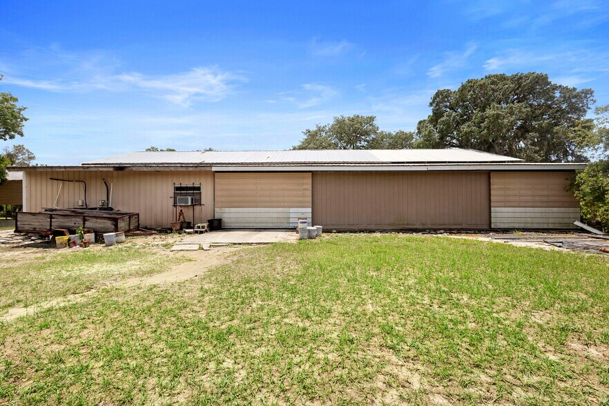 More Photos Of 1056 Reynolds Rd, De Leon Springs Specialty For Sale