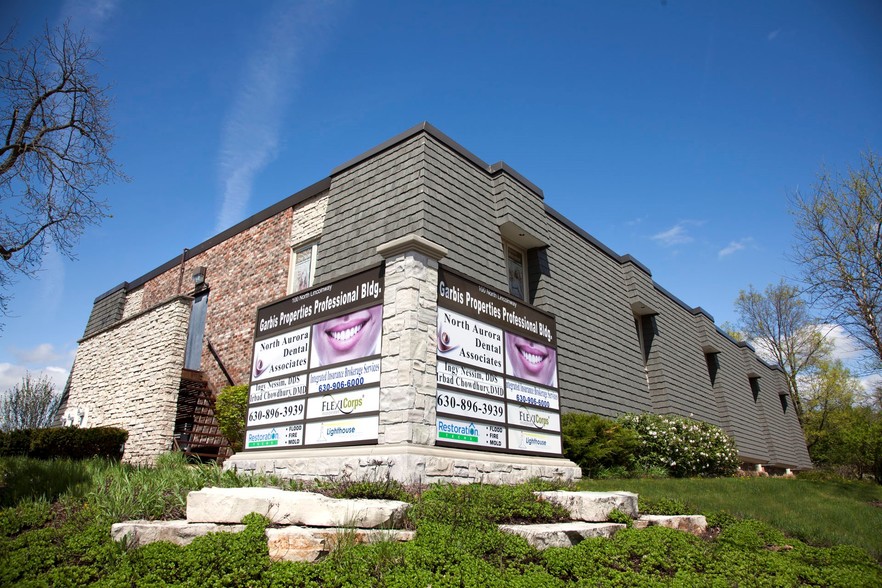 Primary Photo Of 100 N Lincolnway, North Aurora Medical For Lease