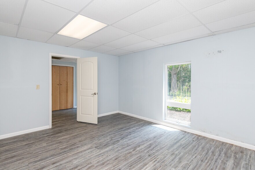 More Photos Of 6750 Brandt Pike, Huber Heights Medical For Sale
