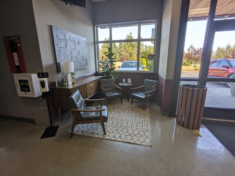 More Photos Of 5610 Kitsap Way, Bremerton Specialty For Lease