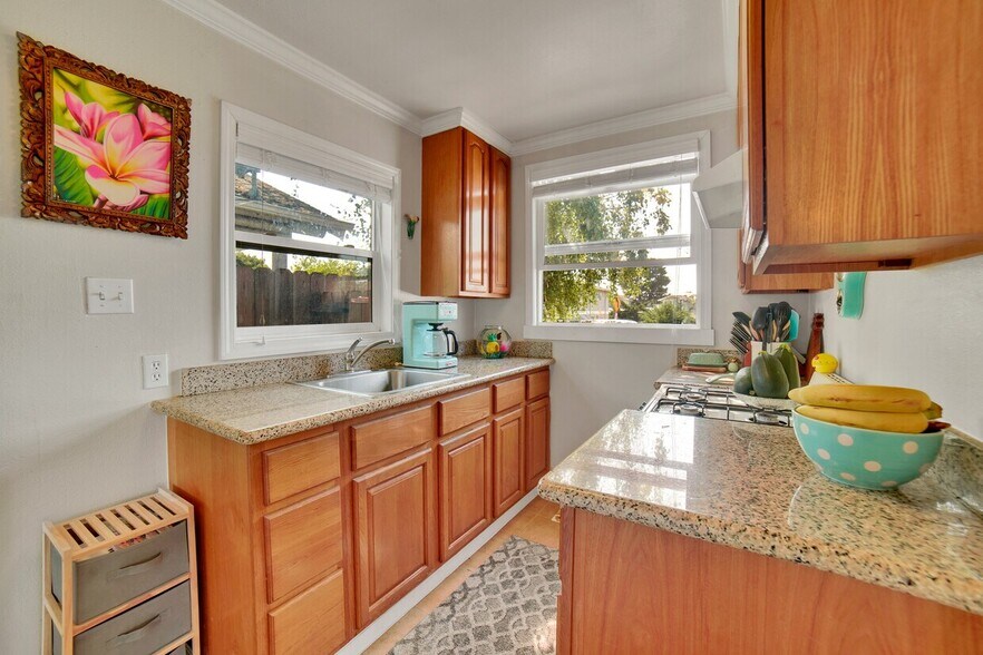 More Photos Of 21661 E Cliff Dr, Santa Cruz Apartments For Sale