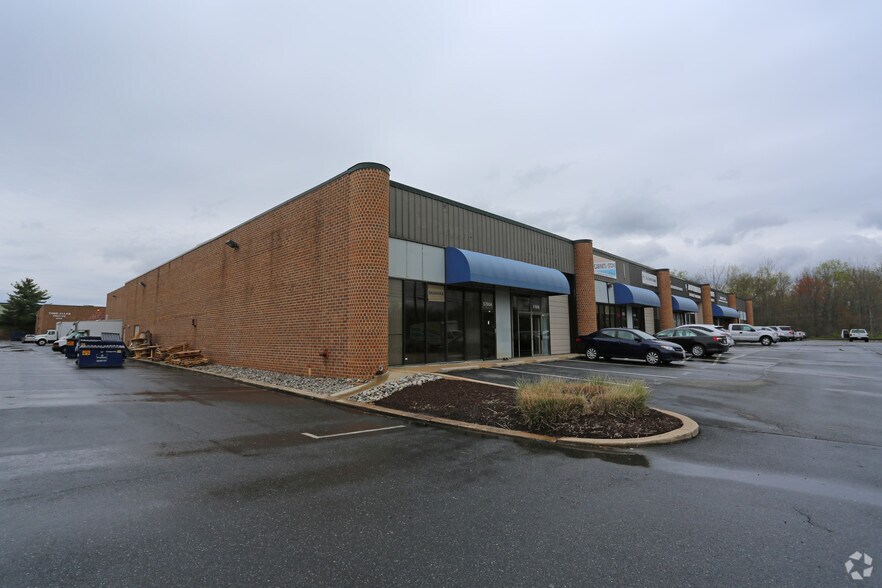 More Photos Of 5700 Sunnyside Ave, Beltsville Warehouse For Lease