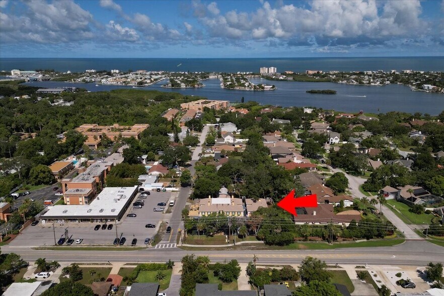 More Photos Of 12800 Indian Rocks Rd, Largo Office Residential For Sale