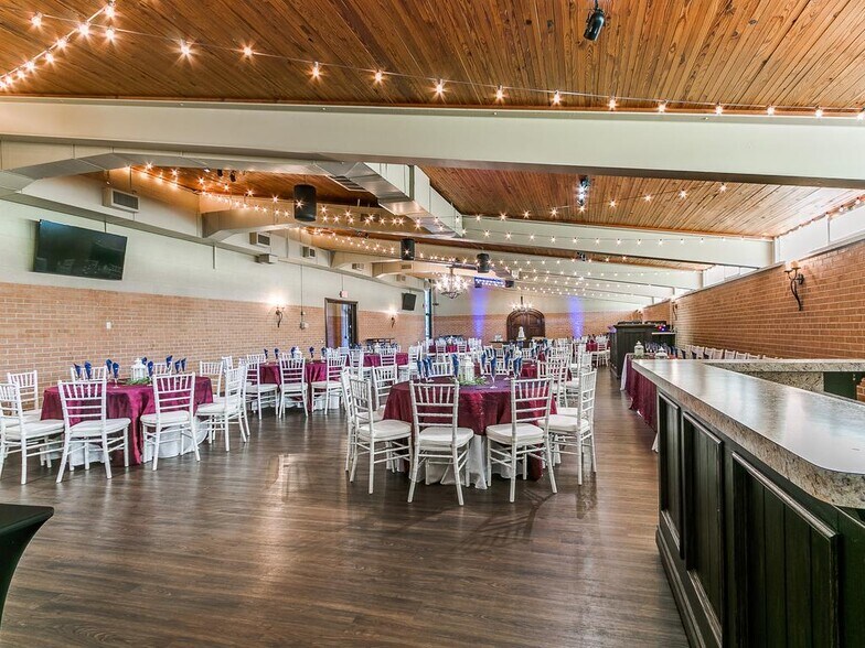 More Photos Of 2254 W Meyers Cir, Choctaw Lodge Meeting Hall For Sale