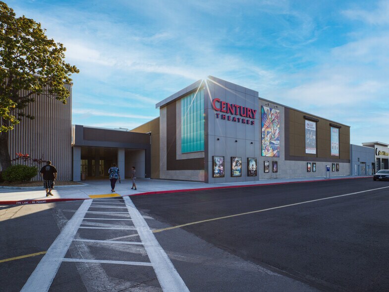 Primary Photo Of 1 Southland Mall, Hayward Department Store For Lease