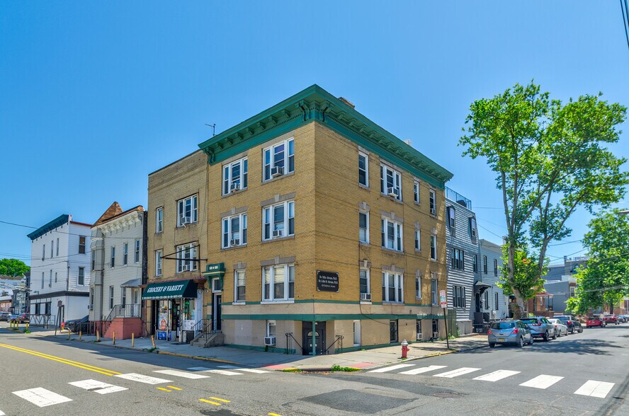 More Photos Of 424 Baldwin Ave, Jersey City Office Residential For Lease