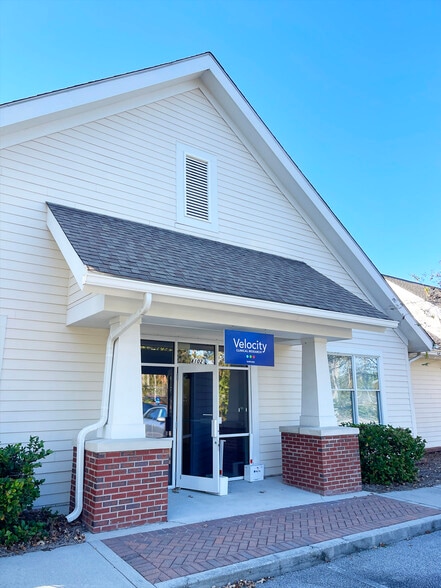 More Photos Of 3030 Ashley Town Center Dr, Charleston Office For Lease