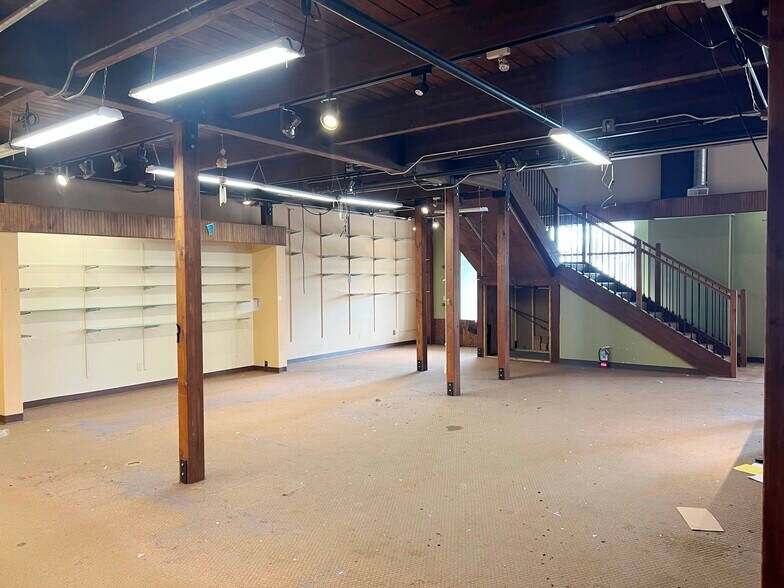 More Photos Of 110 Wall St, Onamia Flex For Sale