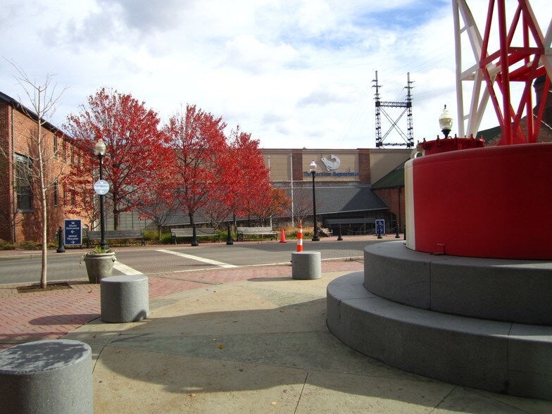 More Photos Of 19-21 N Water St, Norwalk General Retail For Sale