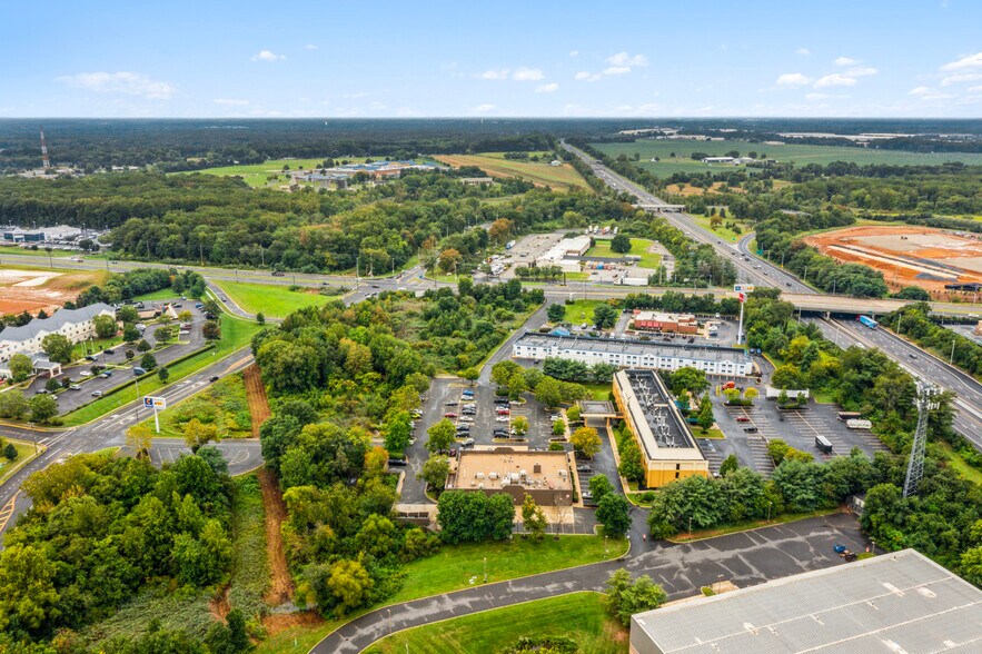 More Photos Of 110 Hancock Ln, Mount Holly Restaurant For Sale