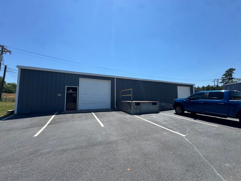 More Photos Of 410 Westbrook Ct, Spartanburg Unknown For Lease
