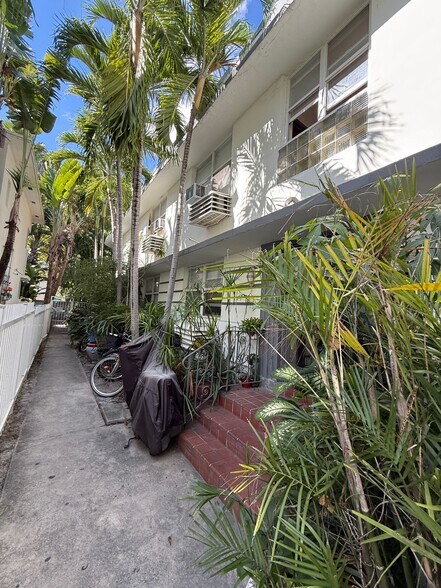 More Photos Of 845 Michigan Ave, Miami Beach Apartments For Sale