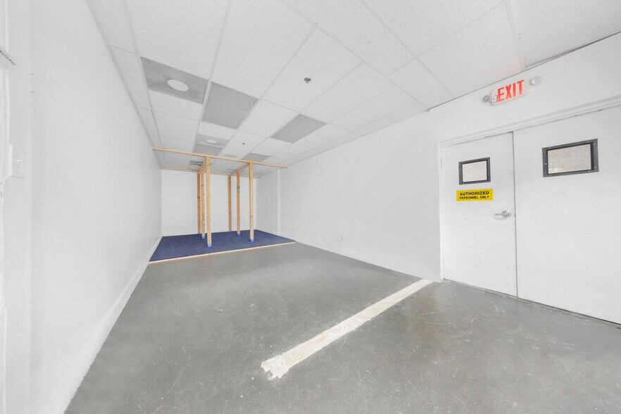 More Photos Of 2601 NW 105th Ave, Miami Warehouse For Sale