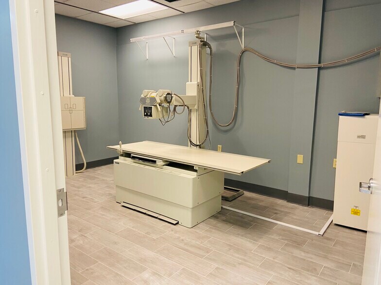 More Photos Of 109 Eureka St, Batesville Loft Creative Space For Lease