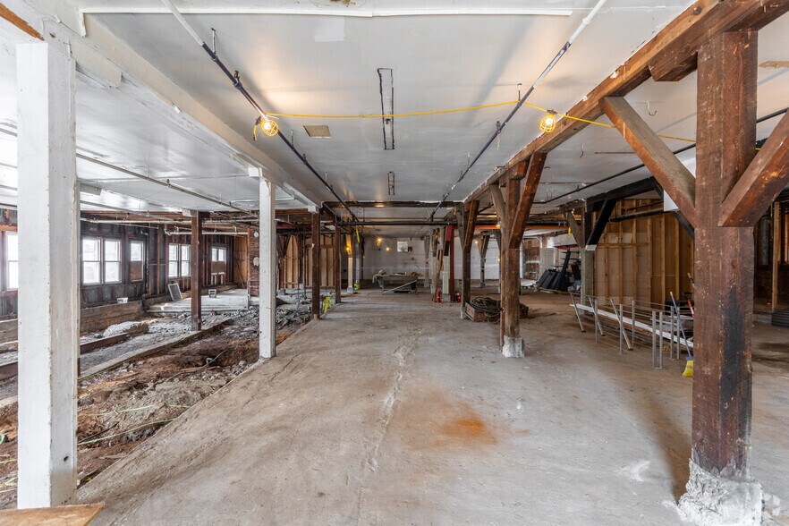 More Photos Of 126 N James St, Peekskill Warehouse For Sale
