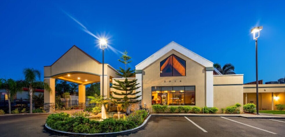 More Photos Of 2014 W Colonial Dr, Orlando Hotel For Sale