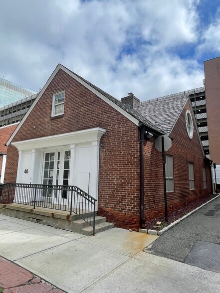 More Photos Of 40 Church St, White Plains Bank For Lease