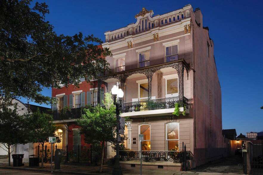 Primary Photo Of 842 Camp St, New Orleans Specialty For Sale