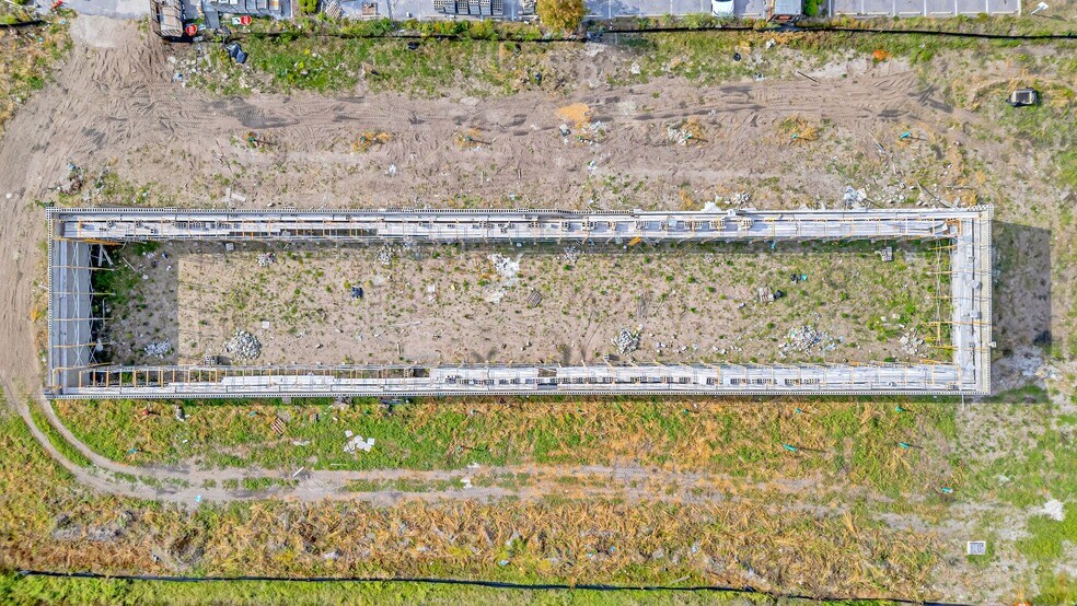 More Photos Of 9310 Ulmerton Rd, Largo Light Manufacturing For Lease