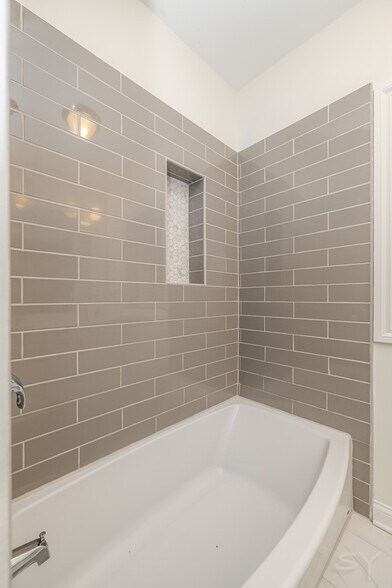 More Photos Of 1439 E 66th Pl, Chicago Apartments For Sale
