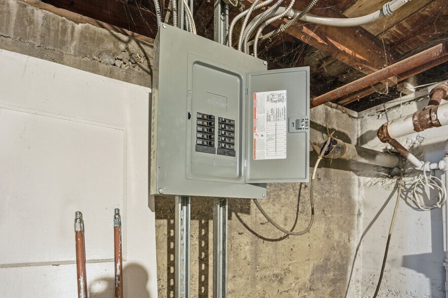 More Photos Of 7 Tremont Ave, Binghamton Apartments For Sale