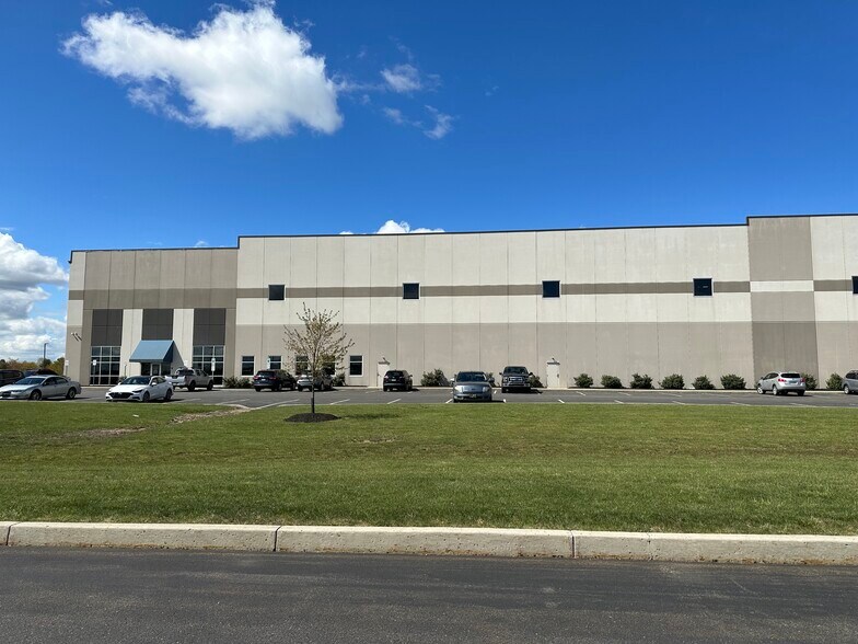 More Photos Of 25 Keystone Blvd, Pottsville Warehouse For Lease