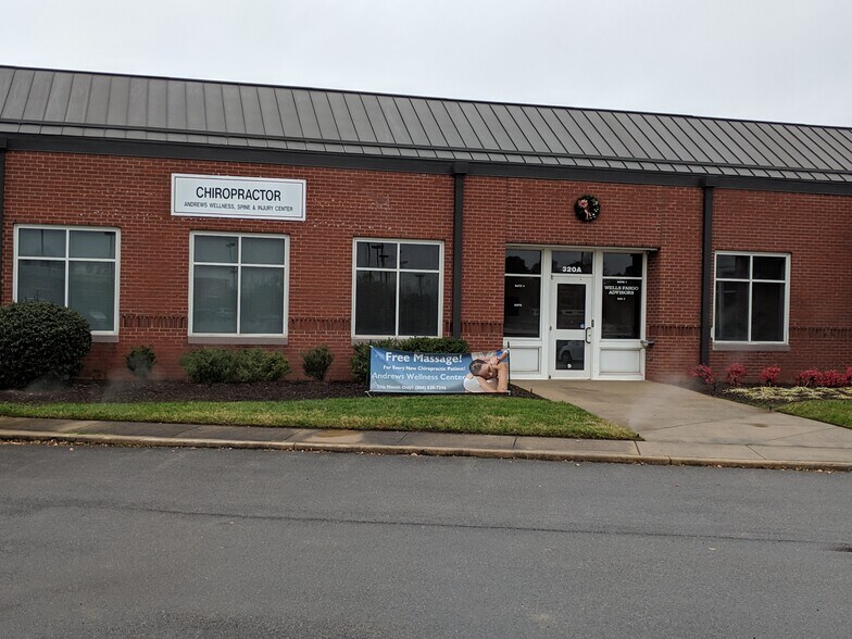 Primary Photo Of 320 Charles Dimmock Pky, Colonial Heights Office For Lease
