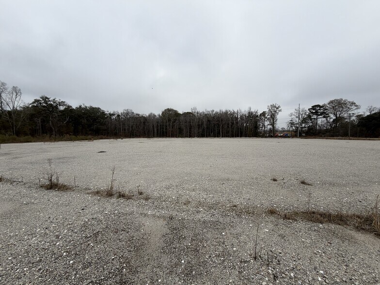 More Photos Of 100 Distribution Dr, Savannah Land For Sale