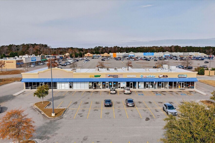 Primary Photo Of 300-326 Columbus Corners Dr, Whiteville Storefront For Lease