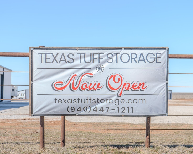 More Photos Of 9466 TX-79, Wichita Falls Warehouse For Lease