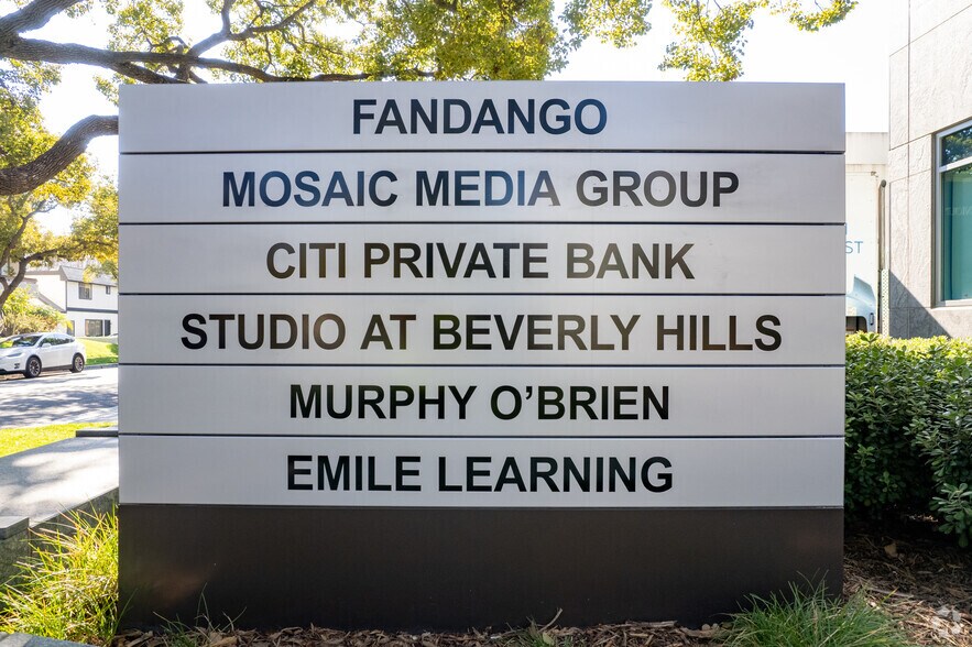 More Photos Of 407 N Maple Dr, Beverly Hills Coworking Space