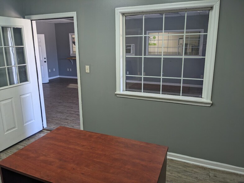 More Photos Of 7400 GA Highway 122, Hahira Manufacturing For Lease