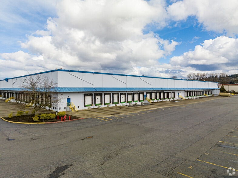 More Photos Of 7650 S 228th St, Kent Warehouse For Lease