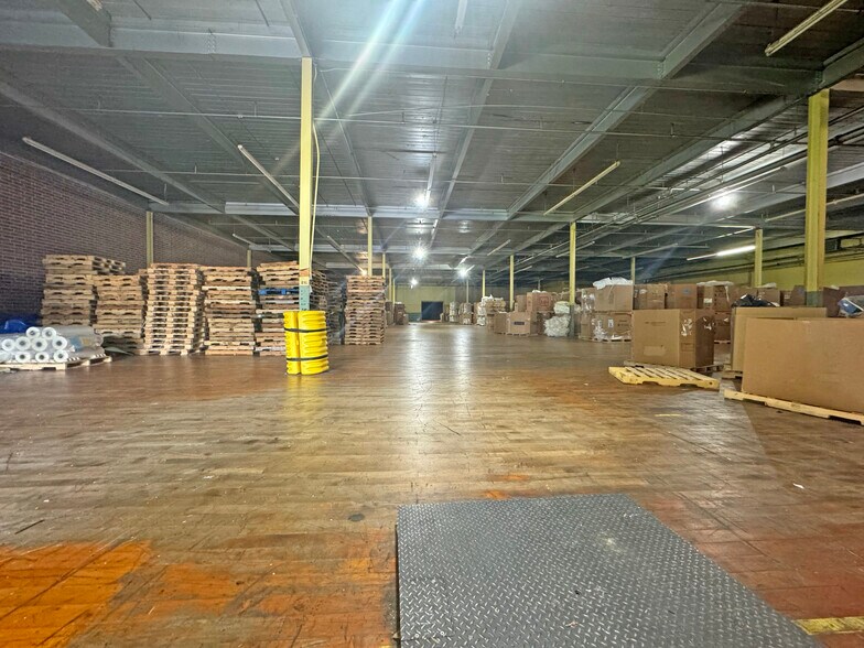 More Photos Of 4730 Ninety Six Hwy, Ninety Six Distribution For Sale