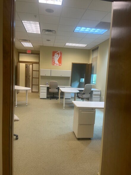 More Photos Of 6 Meridian Home Ln, Palm Coast Office For Lease
