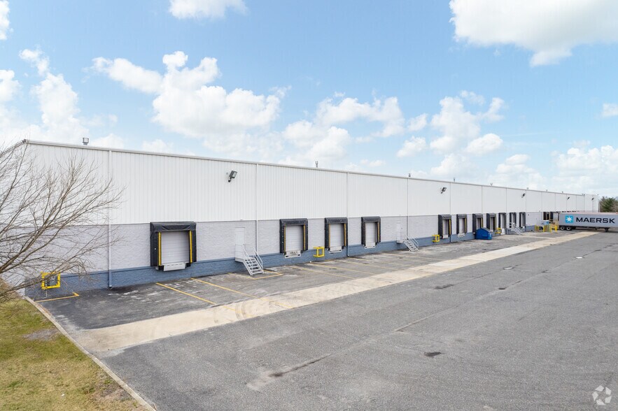 More Photos Of 520 Pedricktown Rd, Bridgeport Distribution For Lease
