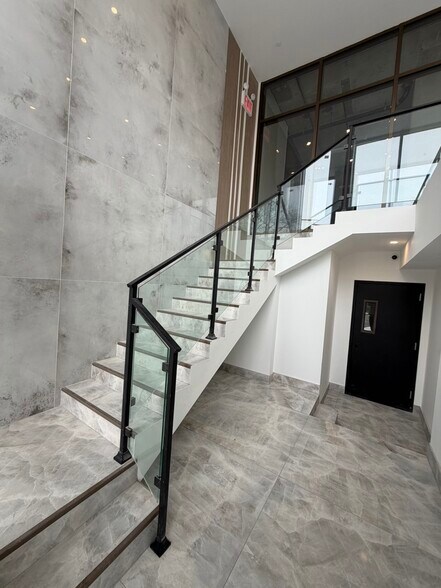 More Photos Of 3510 Union St, Flushing Apartments For Lease