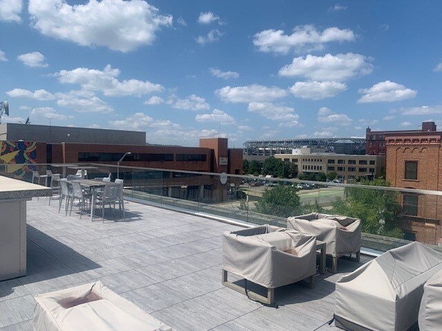 More Photos Of 1208-1216 Central Pky, Cincinnati Office For Lease