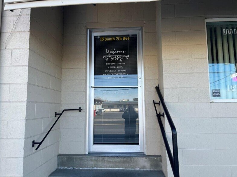 More Photos Of 702 E Main St, Othello Storefront Retail Office For Lease