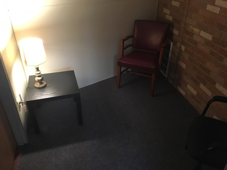 More Photos Of 190 Parish Dr, Wayne Office For Lease