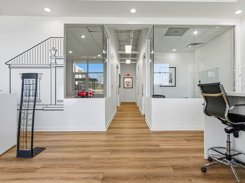 More Photos Of 190 Hendersonville Rd, Asheville Storefront Retail Office For Lease